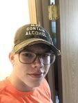 Muscle Geek Ben Shares His Selfies porn