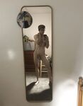 Muscle Geek Ben Shares His Selfies porn