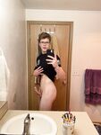 Muscle Geek Ben Shares His Selfies porn