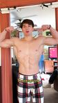 Males ready to fuck hunk flex