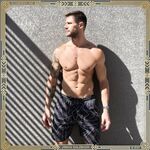 Males ready to fuck hunk flex