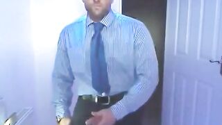 Str8 daddy has a new suit