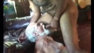 Silver daddy blowjob and eat cum
