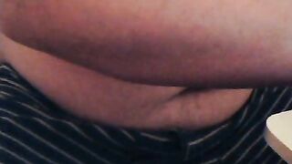 Chubby ass play and cumming